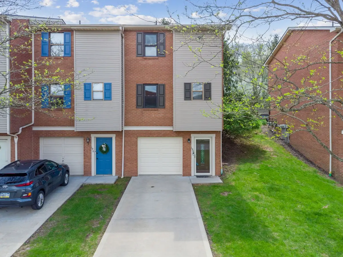 196 Woodhaven Drive, Seven Fields, PA 16046 - #1