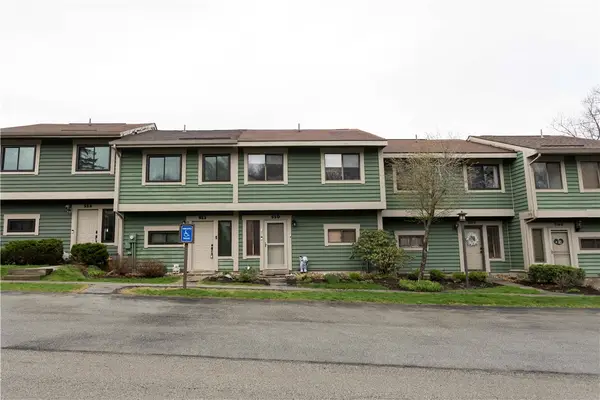 510 Kooser Cir, Hidden Valley, PA 15502