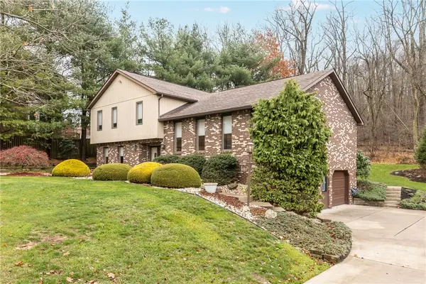 6187 Baker School Rd, Trafford, PA 15085