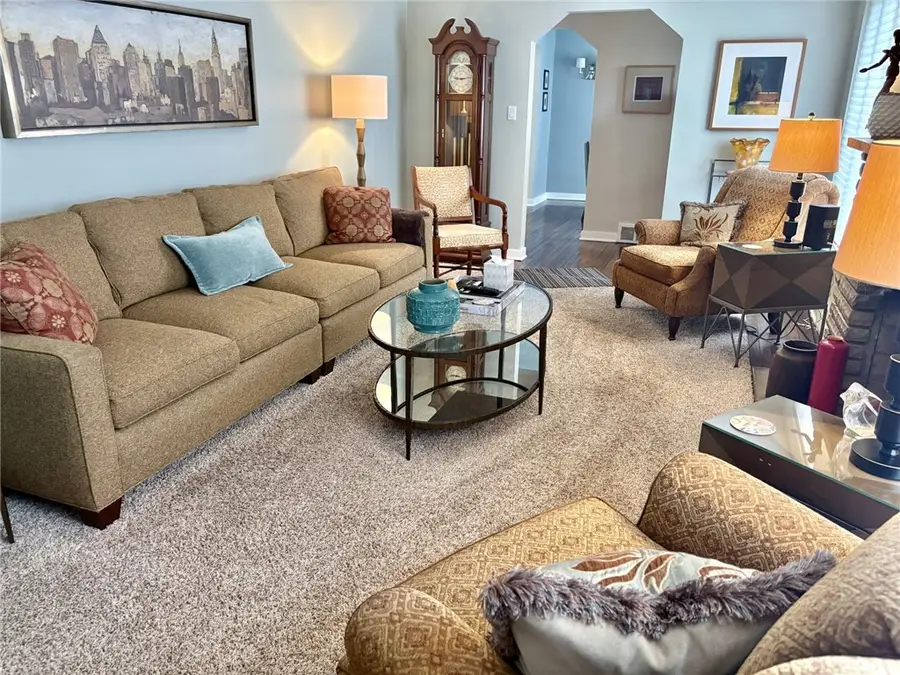 1515 Williamsburg, Churchill, PA 15235 - #3