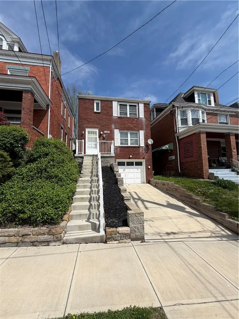 1043 Welfer St, Pittsburgh, PA 15217 - #2