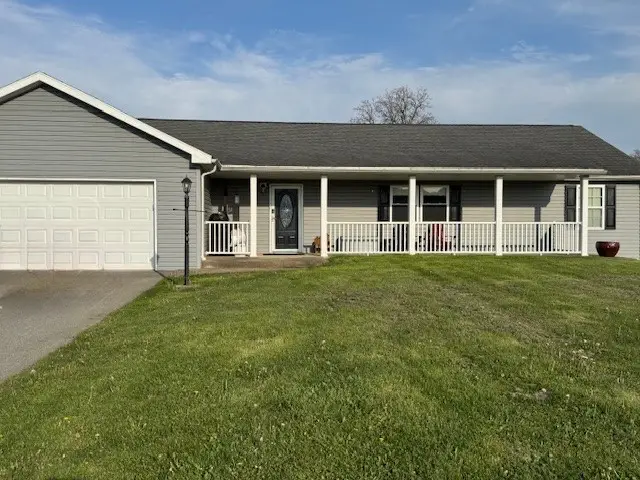 404 Terrence Dr, Connellsville, PA 15425 - #1