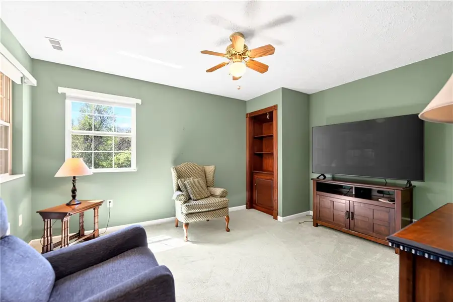 6366 Jefferson Pointe Cir, Clairton, PA 15025 - #3