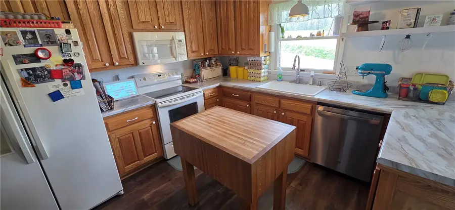 217 Camp Ground Rd, Confluence, PA 15424 - #3