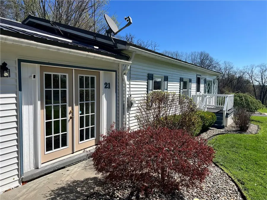 21 West Dr, Greenville, PA 16125 - #3