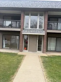 601 College Park Dr #4, Coraopolis, PA 15108