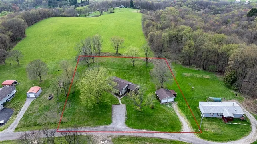 121 Rose St, New Brighton, PA 15066 - #2