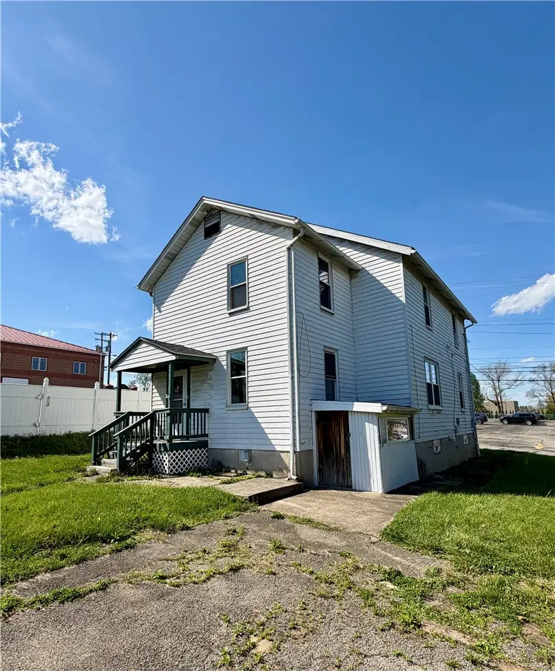 87 Delaware Ave, Uniontown, PA 15401 - #2