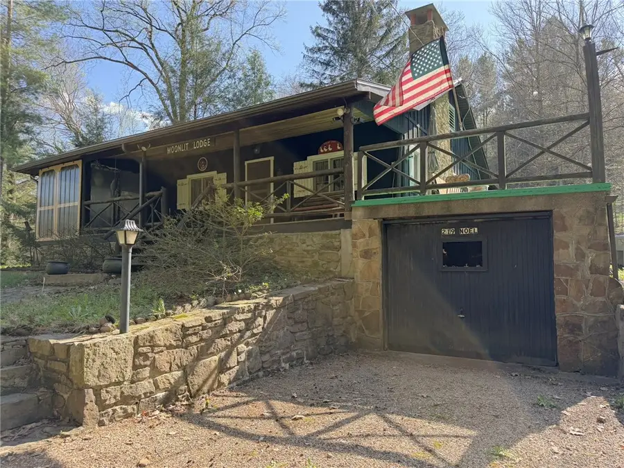 219 Noel Road, Latrobe, PA 15650 - #2