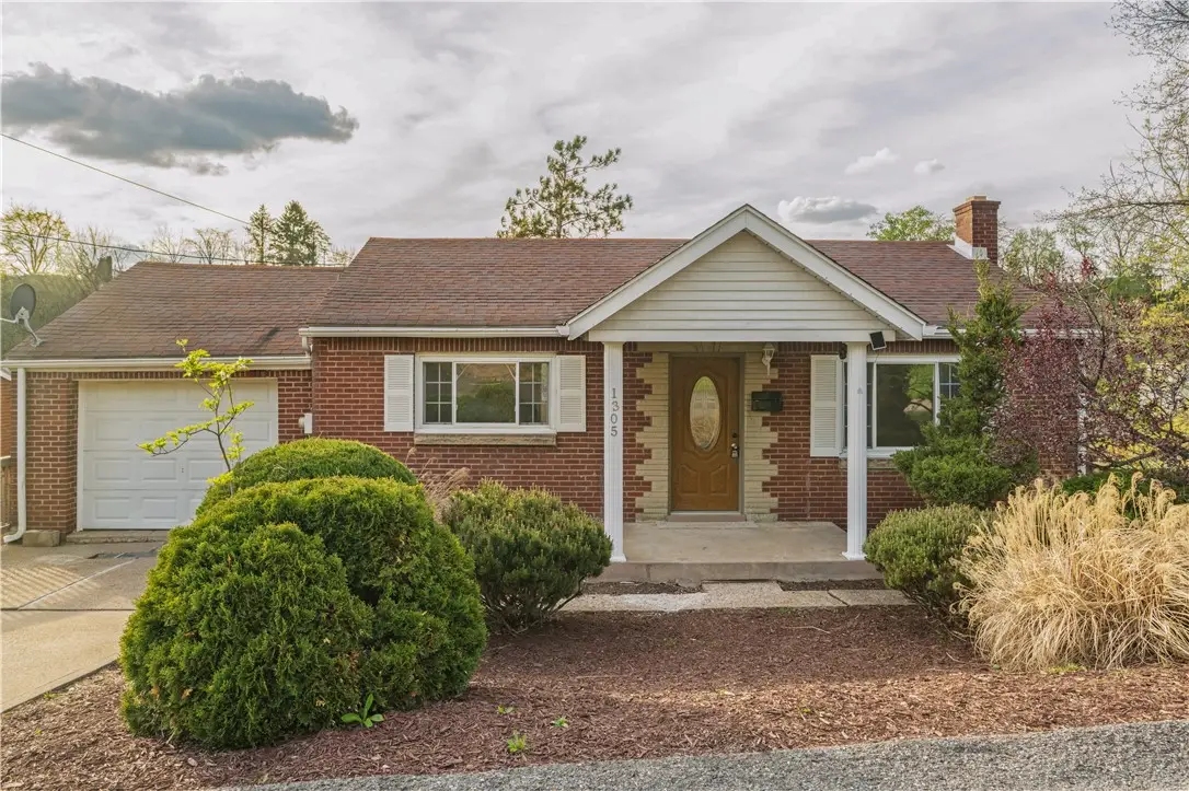 1305 Main St, Bridgeville, PA 15017 - #1