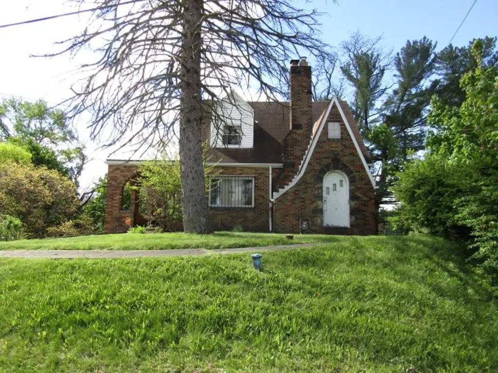 216 Lamar St, Pittsburgh, PA 15214 - #1