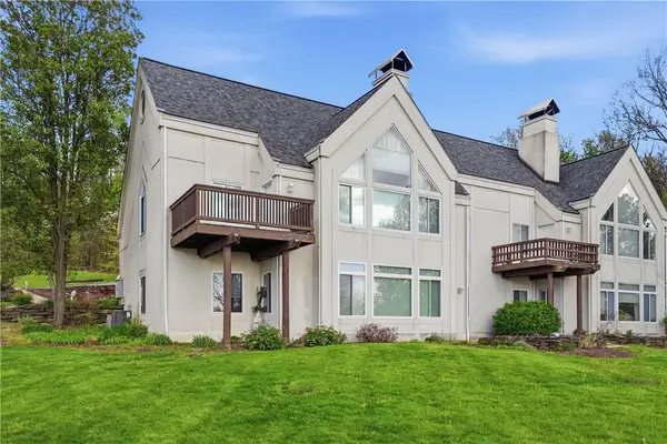 7 Ridgemead Fields Dr, Verona, PA 15147