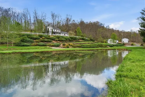 717 Little Creek Rd, Evans City, PA 16033