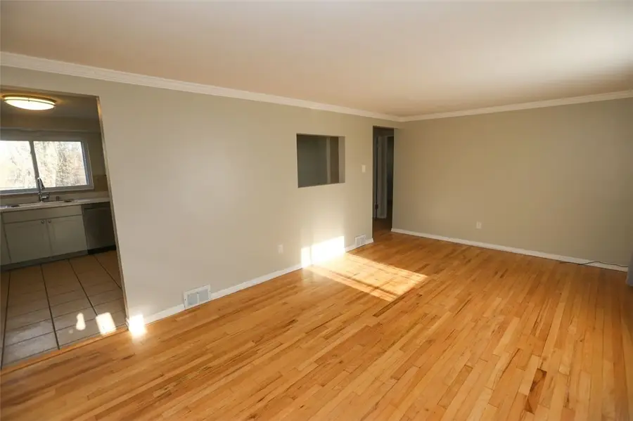 304 Millport Rd, Pittsburgh, PA 15122 - #3