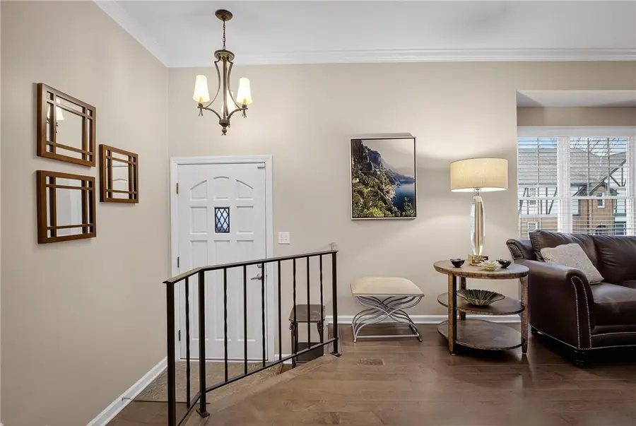 313 Kingsberry Cir, Pittsburgh, PA 15234 - #2