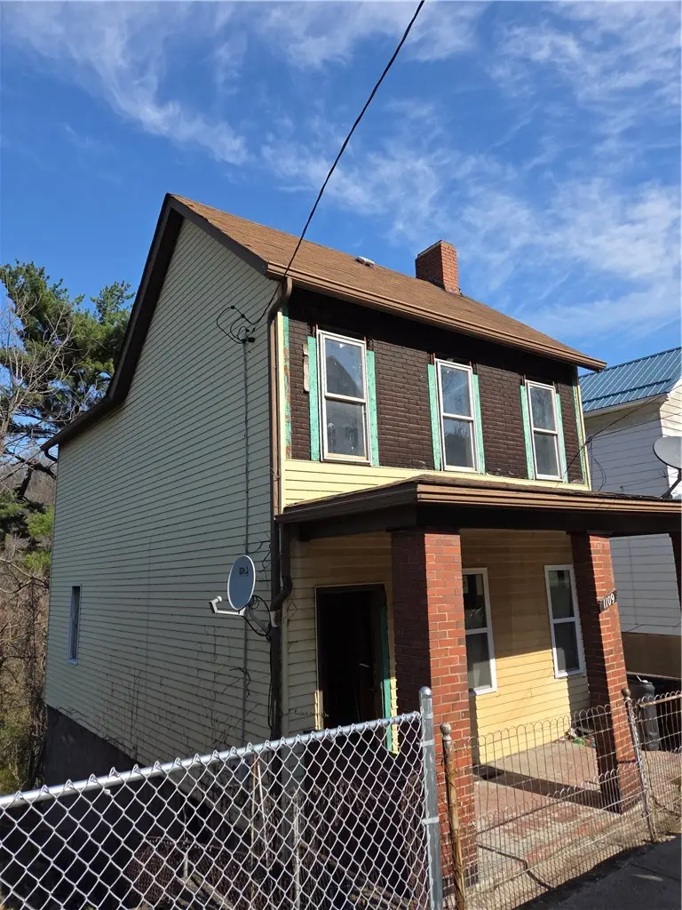1109 Jones Ave, Braddock, PA 15104 - #2