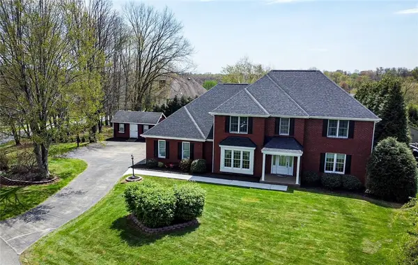 213 Seminole Trl, Butler, PA 16001