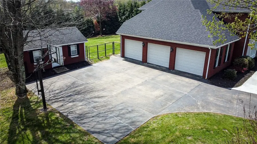 213 Seminole Trl, Butler, PA 16001 - #3