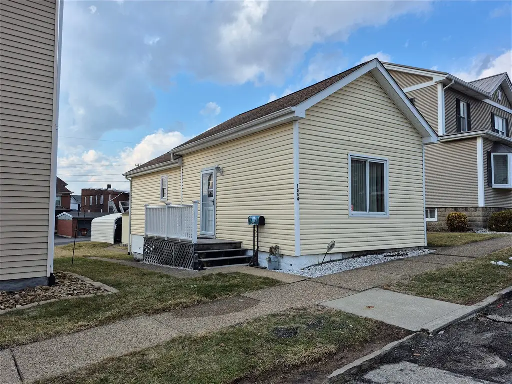 1654 Poplar St, Greensburg, PA 15601 - #1