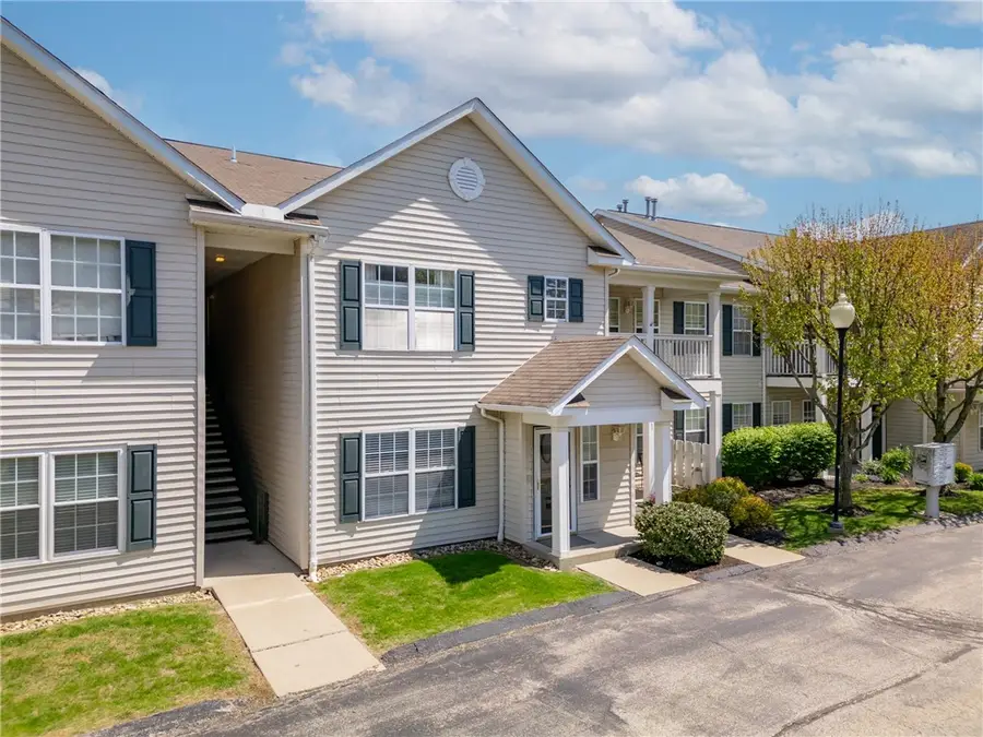 2203 Lenox Dr, Bethel Park, PA 15102 - #2