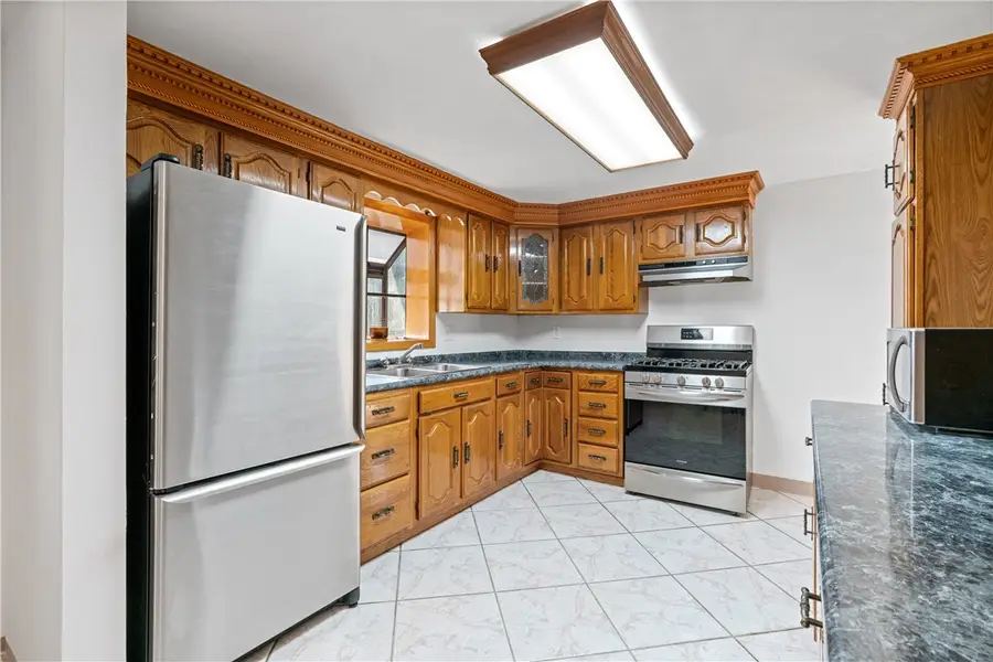 737 Courtview, Greensburg, PA 15601 - #3