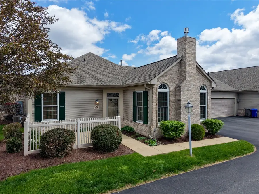 2072 Winchester Ct, Renfrew, PA 16053 - #2