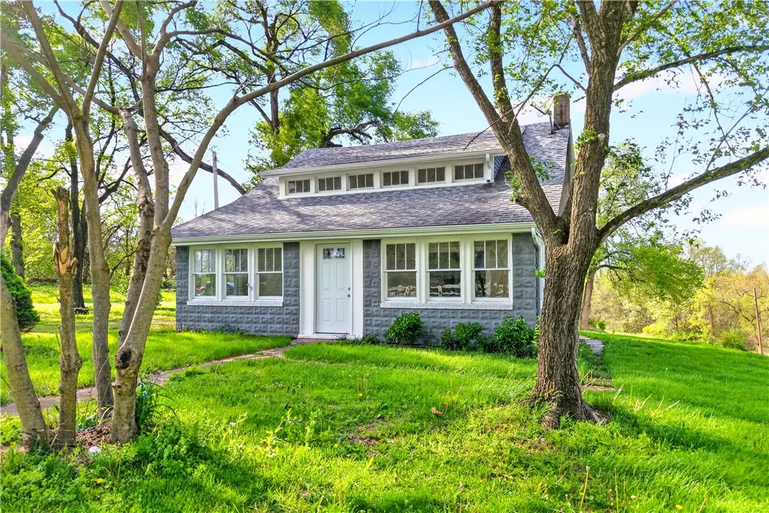 127 Rose Rd, Mount Pleasant, PA 15666 - #1