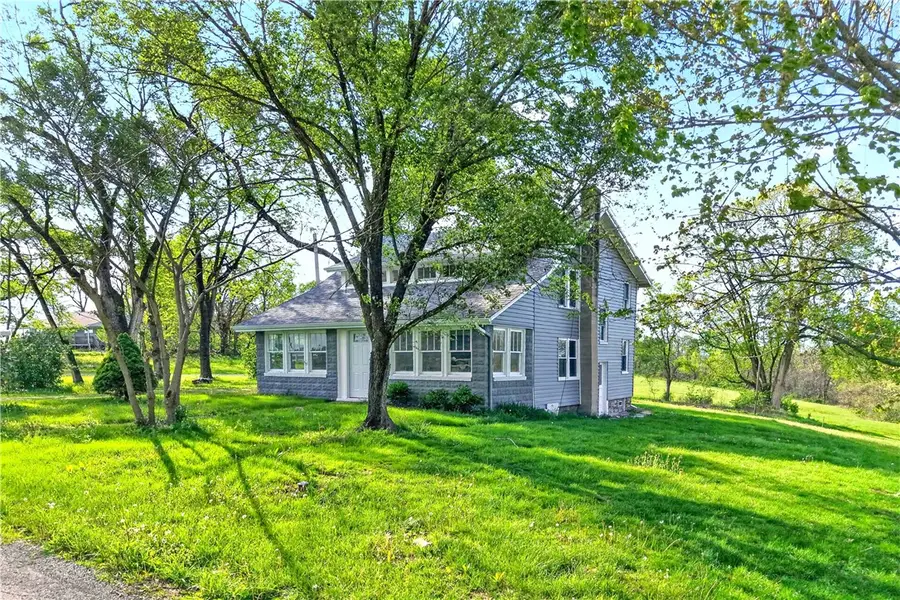 127 Rose Rd, Mount Pleasant, PA 15666 - #2