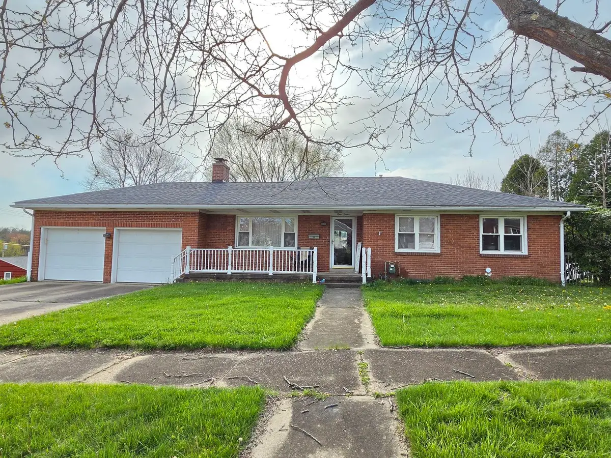 512 Ridgeway Avenue, Grove City, PA 16127 - #1