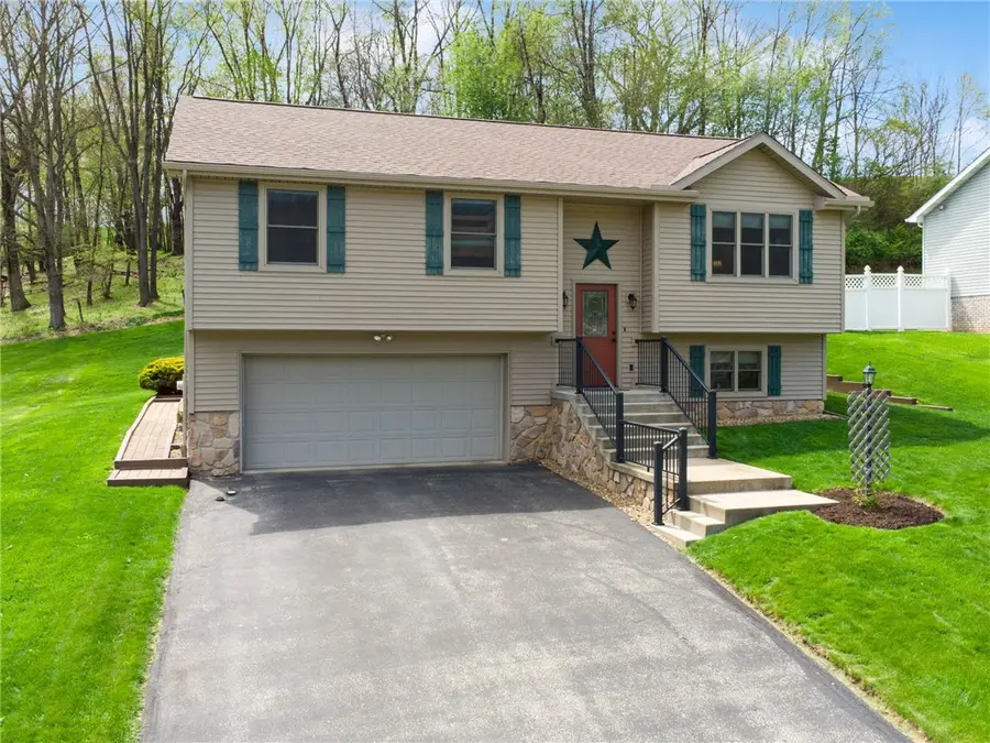 541 Lori Dr, Leechburg, PA 15656 - #2