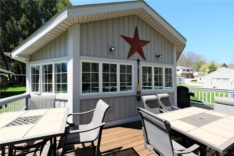 713 Hillville Rd, Karns City, PA 16041 - #3