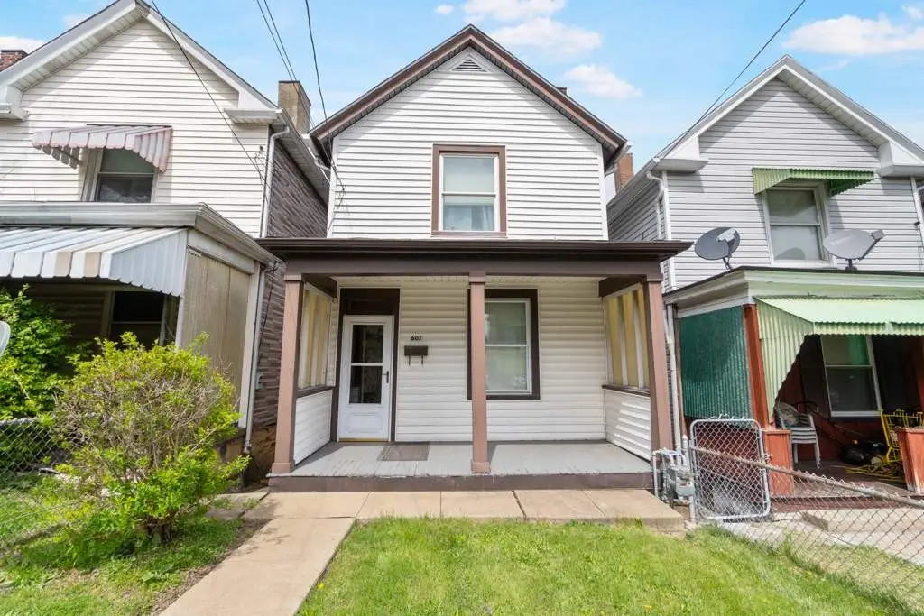 607 Park Ave, Clairton, PA 15025 - #1