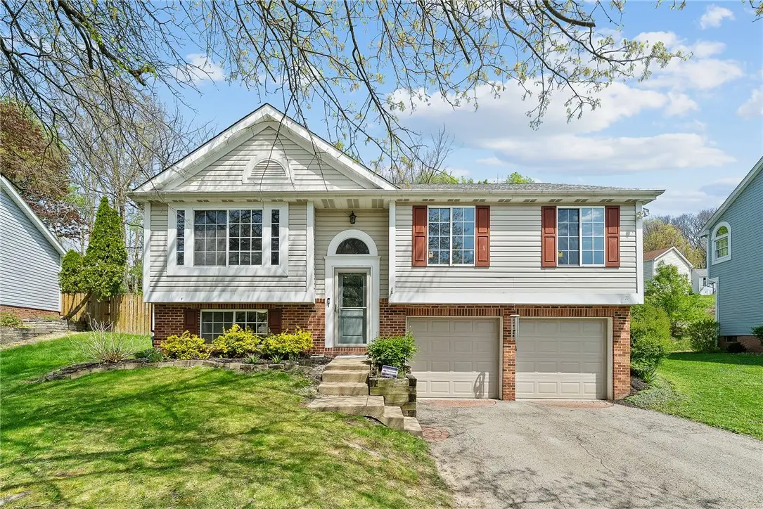 1014 Lexington Dr, Aliquippa, PA 15001 - #1