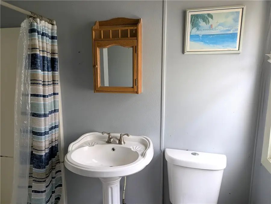 723 Broadford Rd, Connellsville, PA 15425 - #3