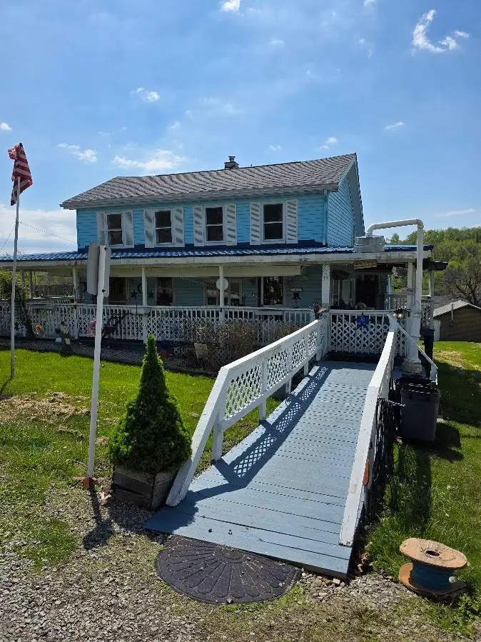 1061 Broadway St, Dunbar, PA 15455 - #1