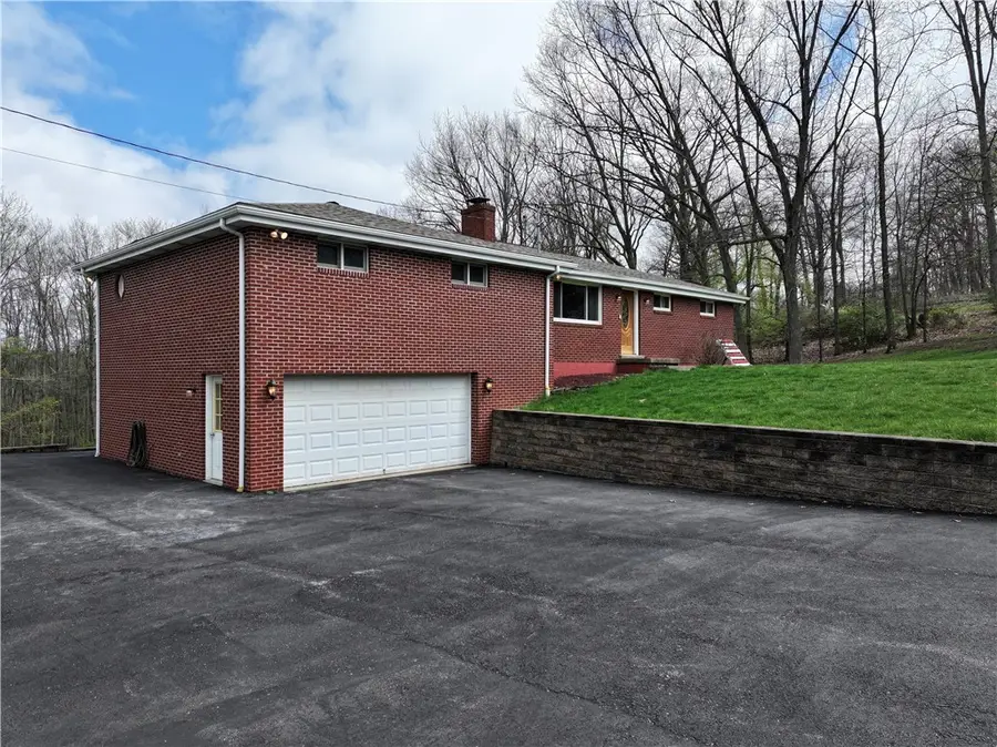 219 Dodds Rd, Butler, PA 16002 - #3