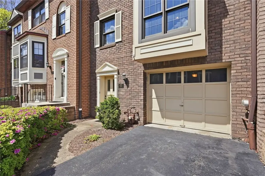 670 Woodcrest Dr, Pittsburgh, PA 15205 - #3