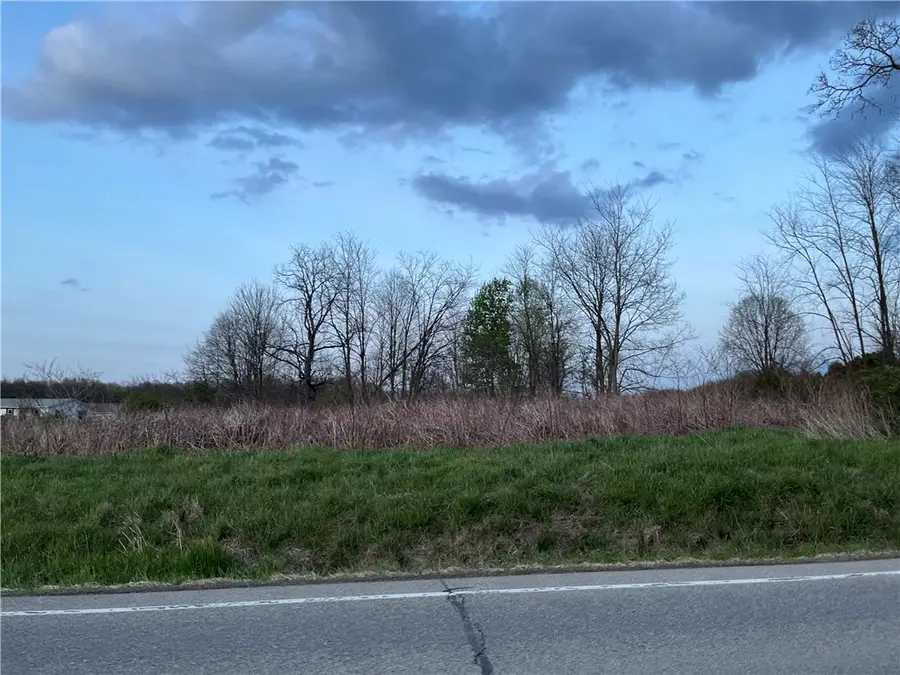 1748 Mercer Rd, Fredonia, PA 16124 - #2