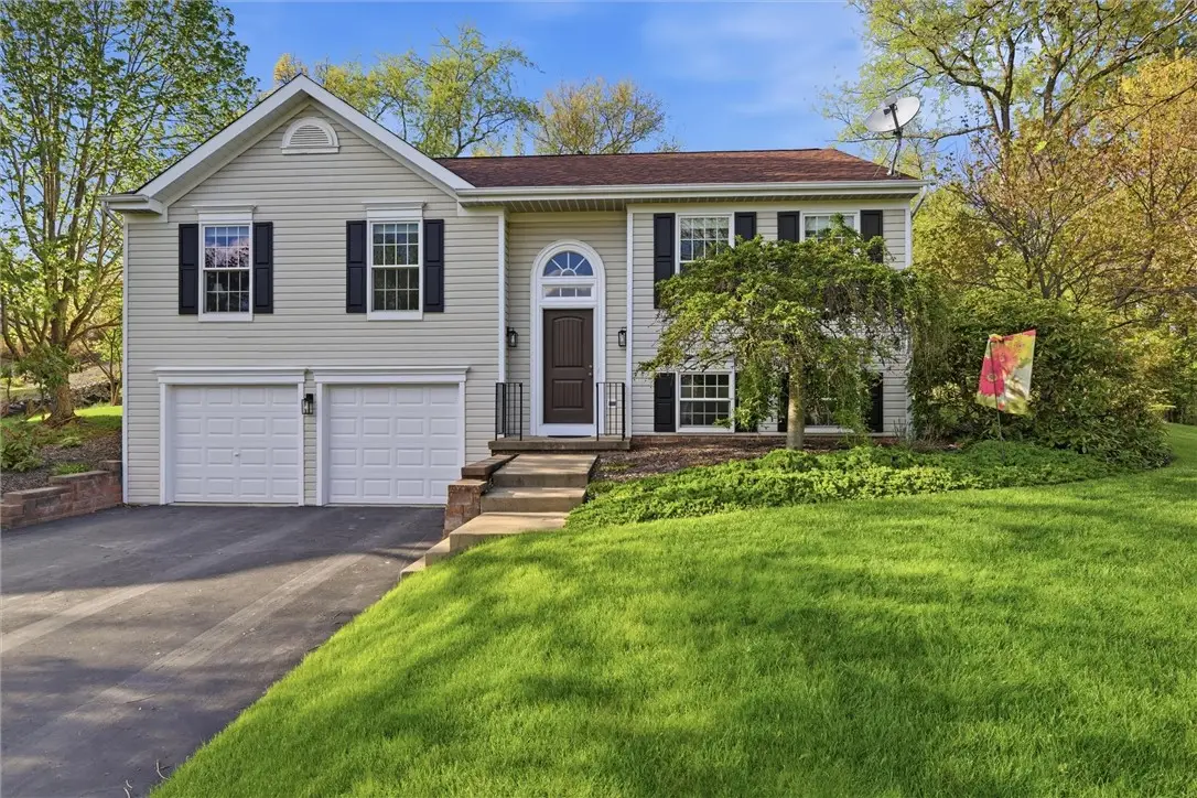 317 Glencove Dr, New Kensington, PA 15068 - #1