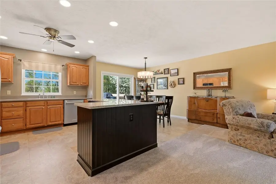 317 Glencove Dr, New Kensington, PA 15068 - #3