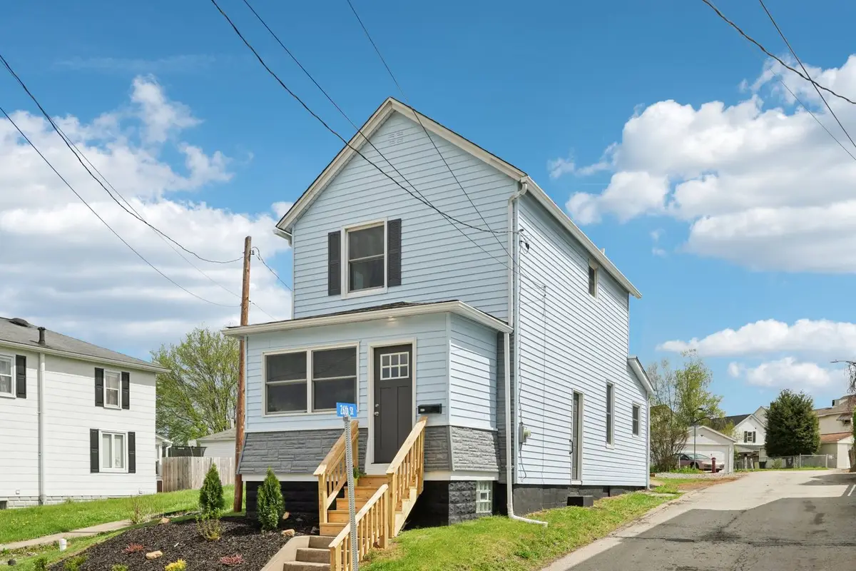613 Oak Street, Vandergrift, PA 15690 - #1