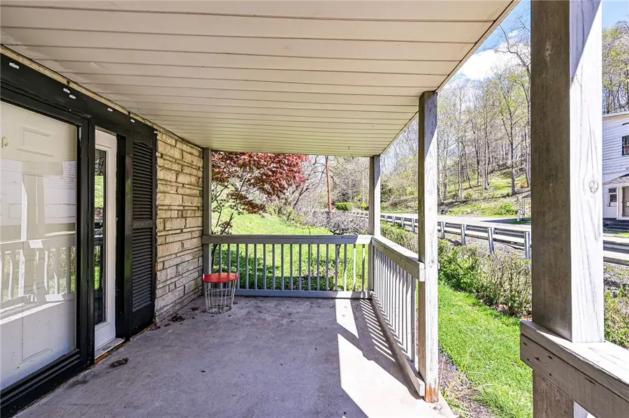 635 State Route 981, Smithton, PA 15479 - #3