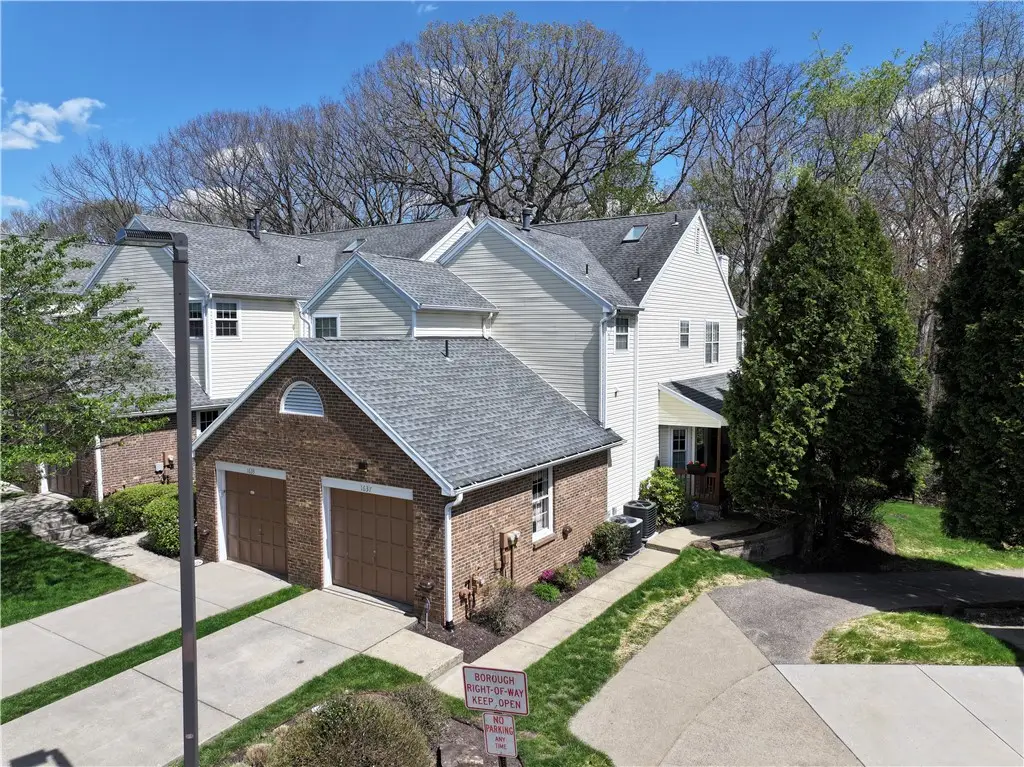 1637 St Andrews Dr, Oakmont, PA 15139 - #1