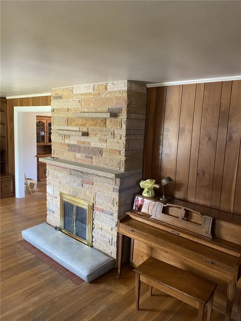 523 N Main St, Masontown, PA 15461 - #3