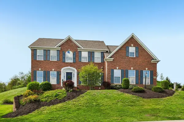 159 Sweetwater Drive, Sewickley, PA 15143
