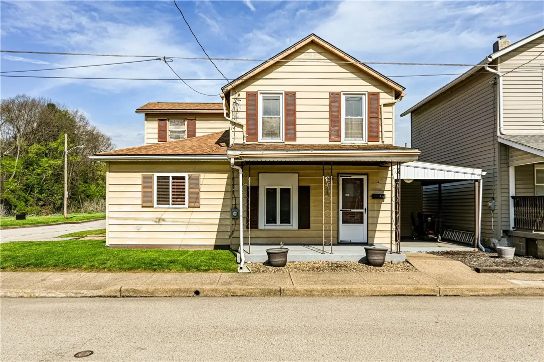 4 Miller St, Latrobe, PA 15650 - #1