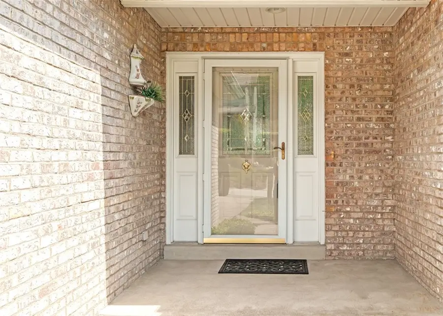 2408 Briarhill Court, White Oak, PA 15131 - #3