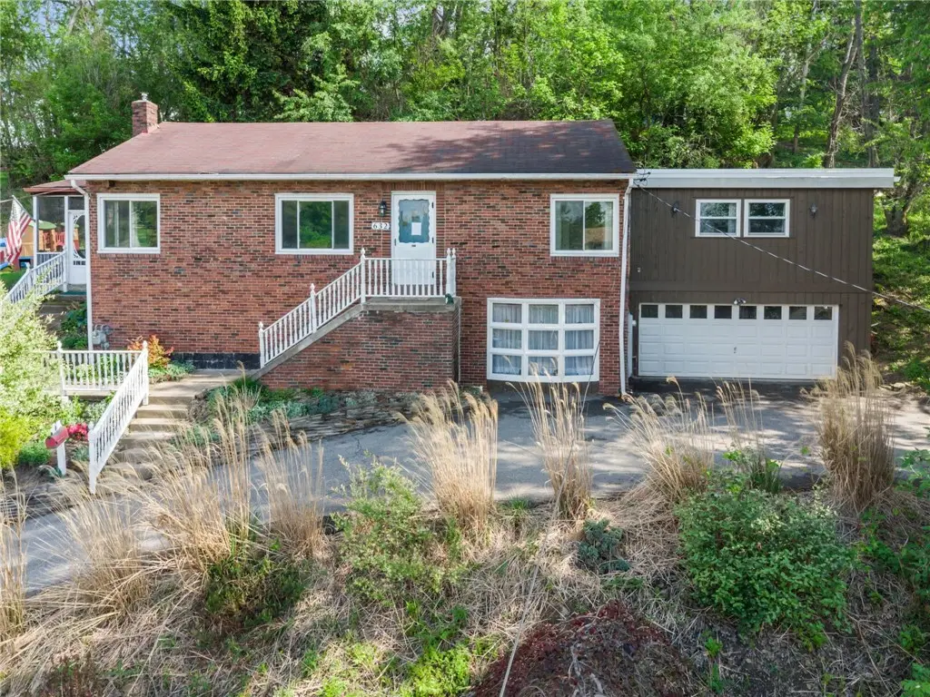 632 Brinwood Ave, Pittsburgh, PA 15227 - #1
