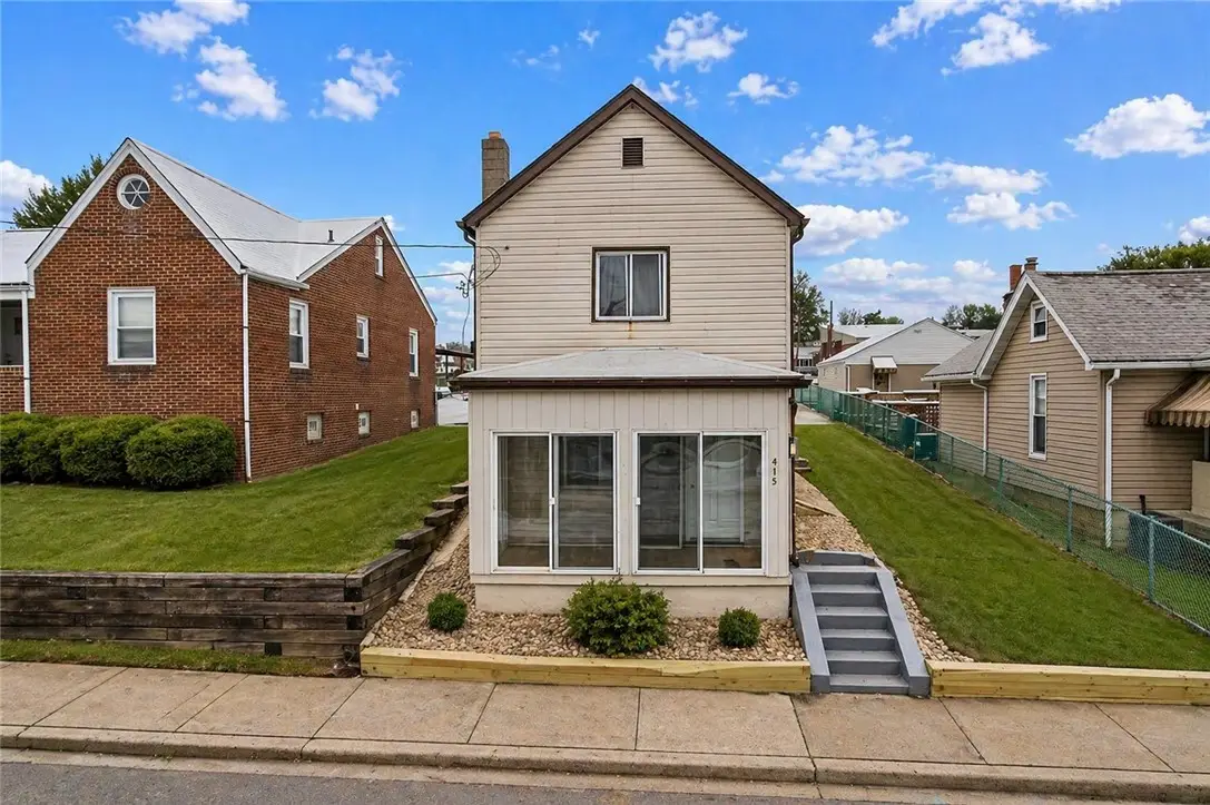 415 Giffin Ave, Canonsburg, PA 15317 - #1