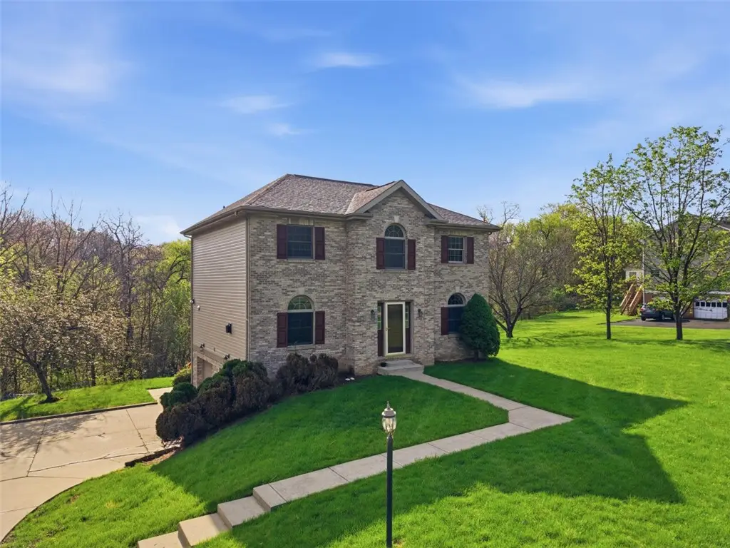 2346 Nicholson Rd, Sewickley, PA 15143 - #1